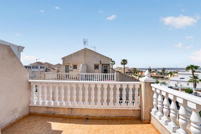 Image No.20-2 Bed House for sale