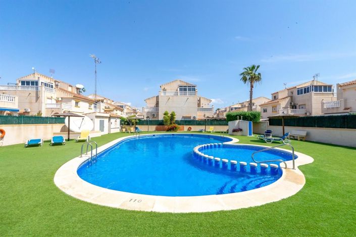 Image No.30-2 Bed House for sale