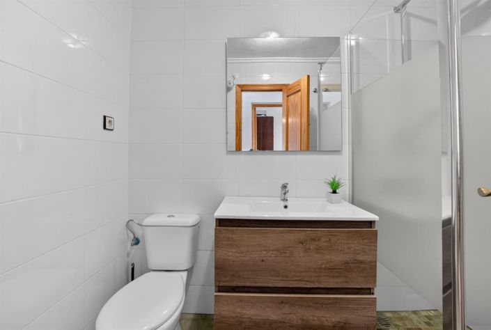 Image No.18-3 Bed Bungalow for sale
