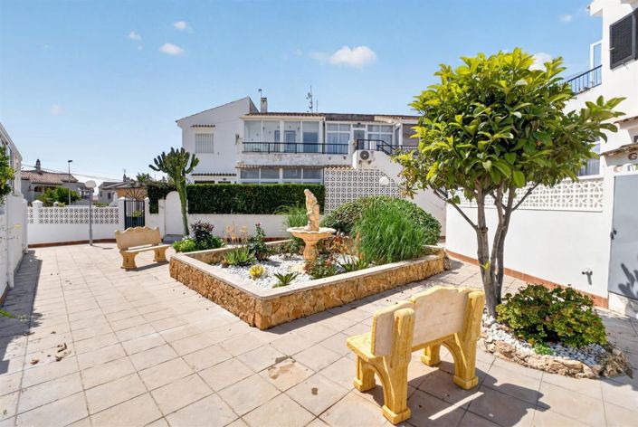 Image No.26-2 Bed Bungalow for sale