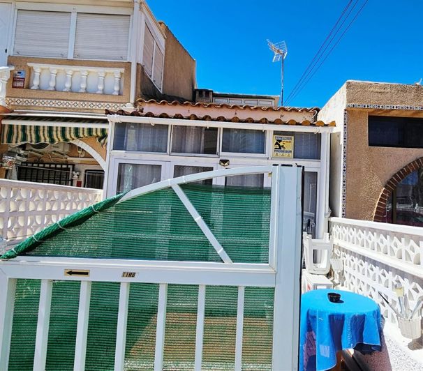 Image No.20-1 Bed House for sale