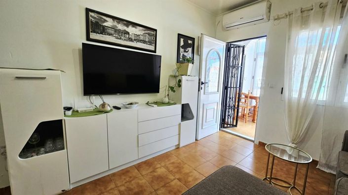 Image No.4-1 Bed House for sale