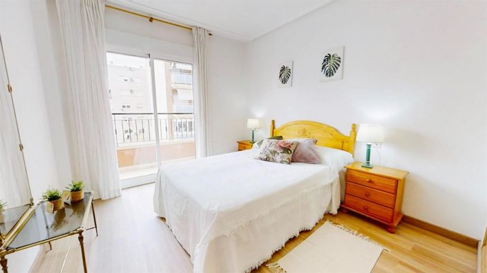 Image No.4-3 Bed Apartment for sale