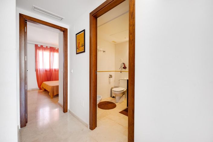 Image No.16-2 Bed Apartment for sale