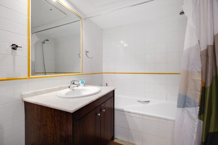 Image No.21-2 Bed Apartment for sale