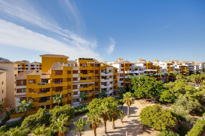 Image No.42-2 Bed Apartment for sale