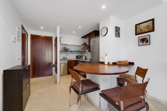 Image No.8-2 Bed Apartment for sale
