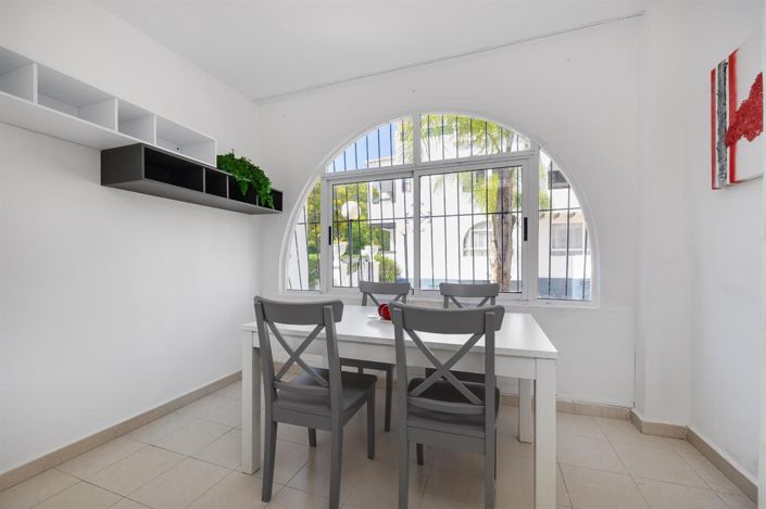 Image No.10-2 Bed Bungalow for sale