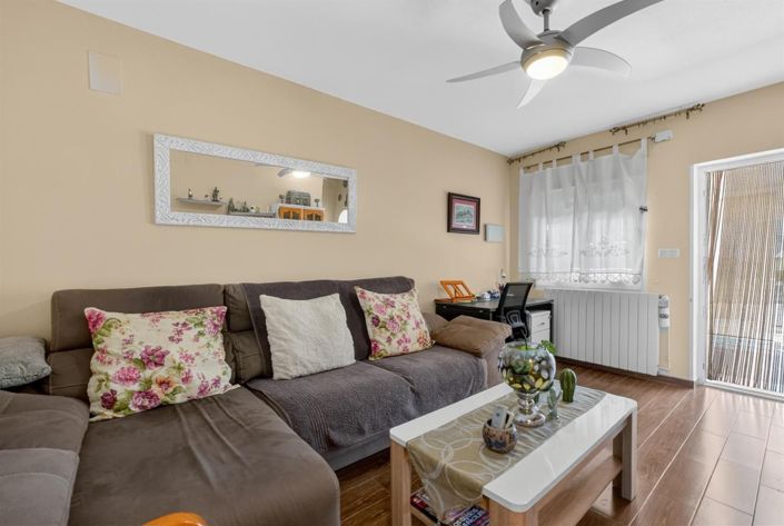 Image No.7-3 Bed House for sale