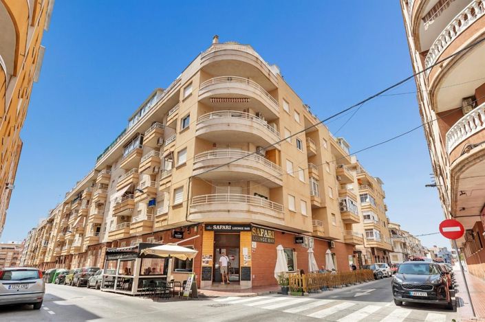 Image No.30-2 Bed Apartment for sale