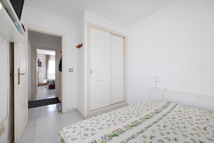 Image No.20-2 Bed Bungalow for sale