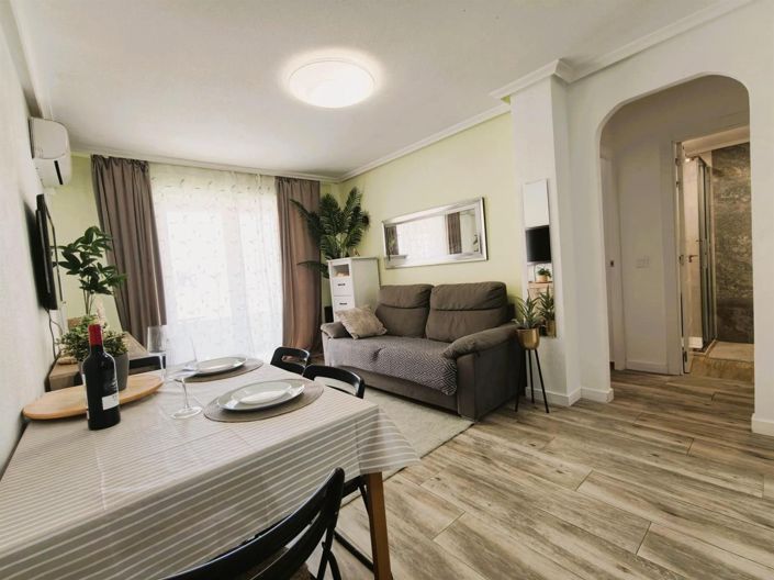 Image No.12-2 Bed Apartment for sale