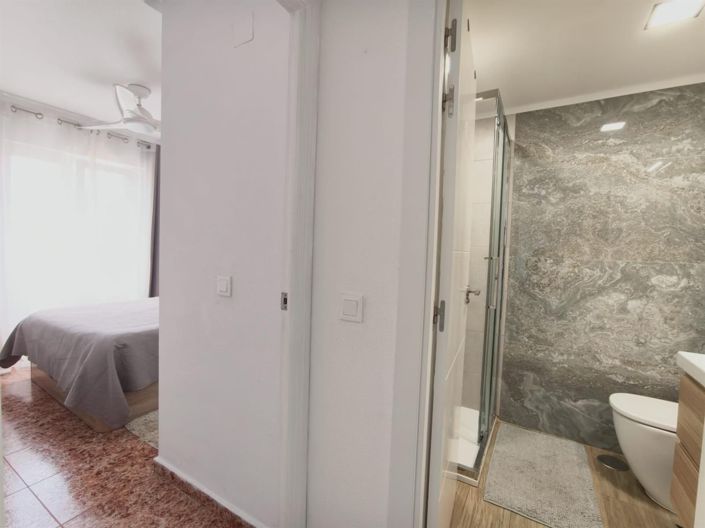 Image No.18-2 Bed Apartment for sale