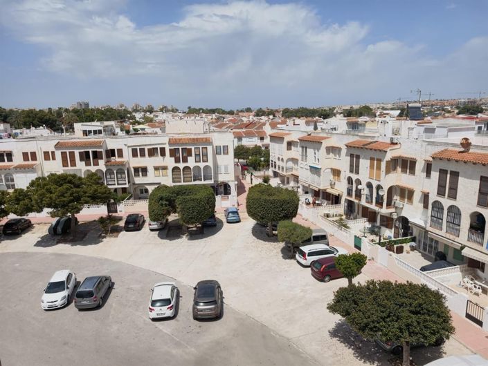 Image No.23-2 Bed Apartment for sale