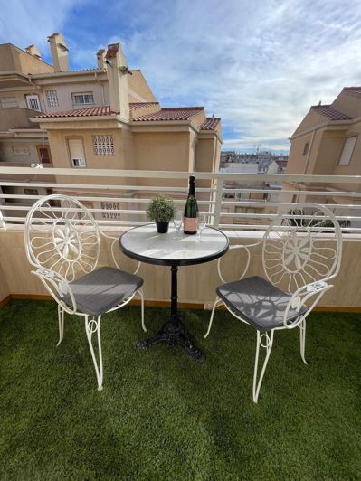 Image No.28-2 Bed Apartment for sale