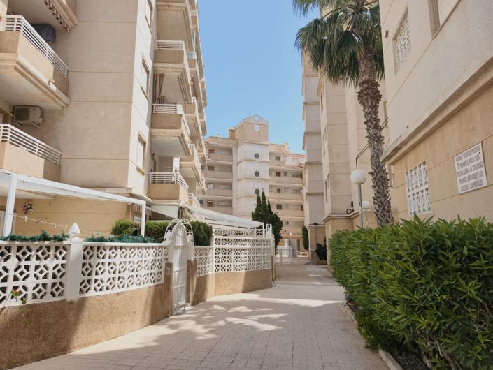 Image No.32-2 Bed Apartment for sale