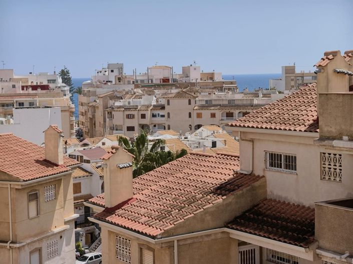 Image No.37-2 Bed Apartment for sale
