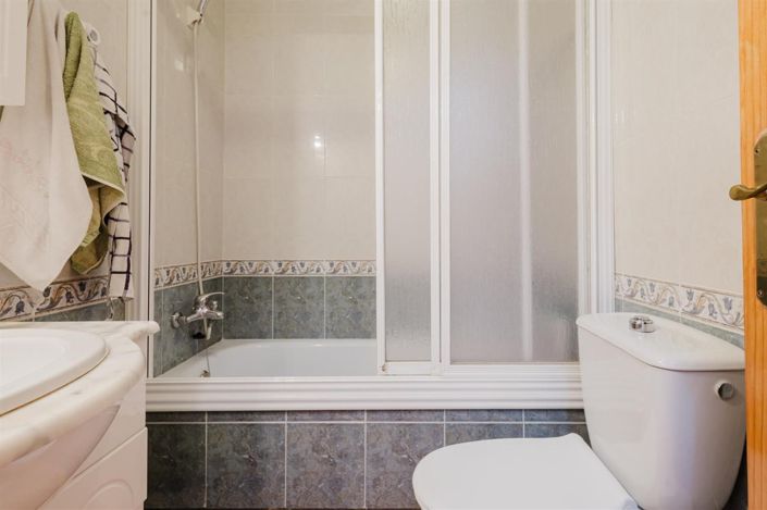 Image No.20-3 Bed Apartment for sale