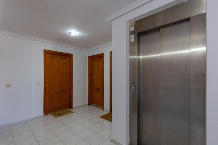Image No.17-Apartment for sale