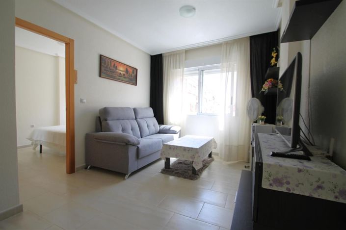 Image No.3-Appartement de 2 chambres à vendre à Torrevieja