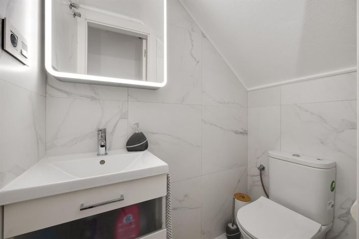 Image No.15-2 Bed House for sale
