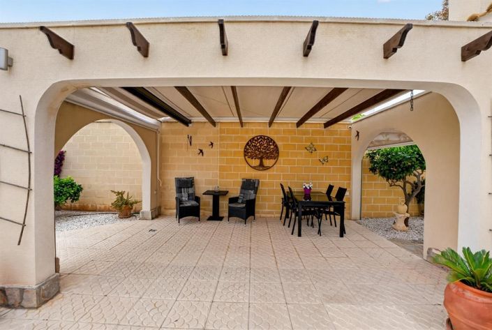 Image No.18-3 Bed Villa for sale