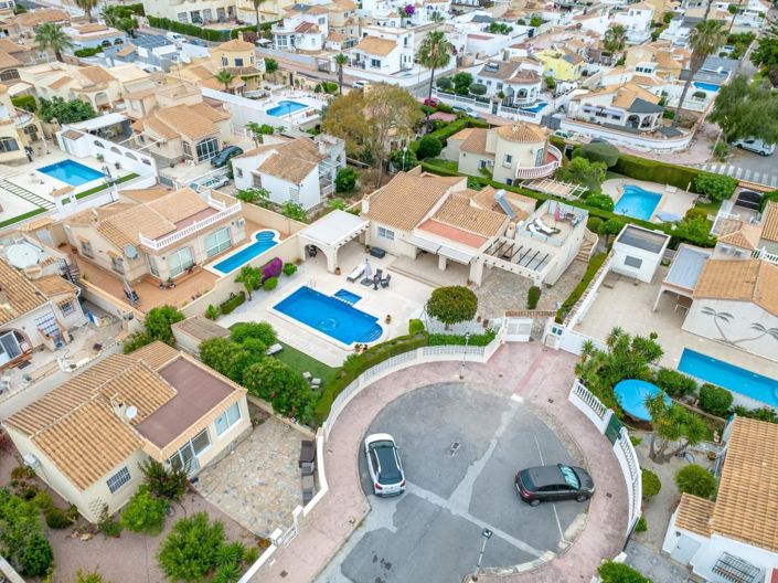 Image No.29-3 Bed Villa for sale