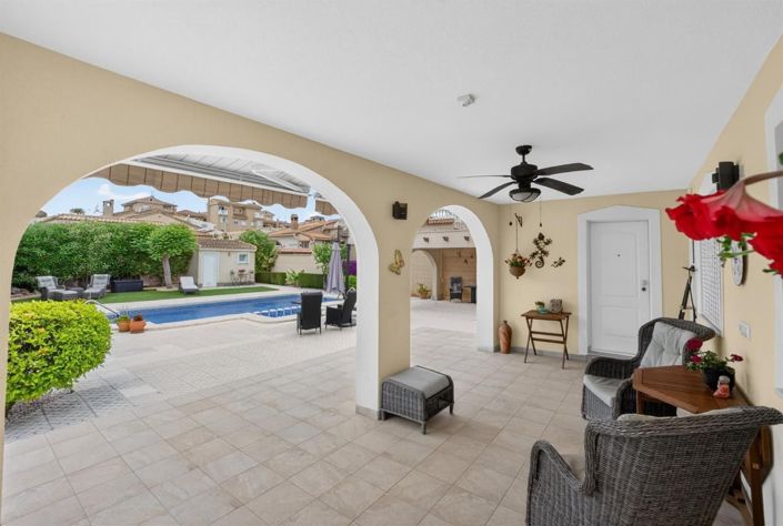 Image No.3-3 Bed Villa for sale