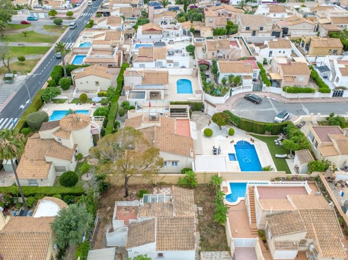 Image No.31-3 Bed Villa for sale
