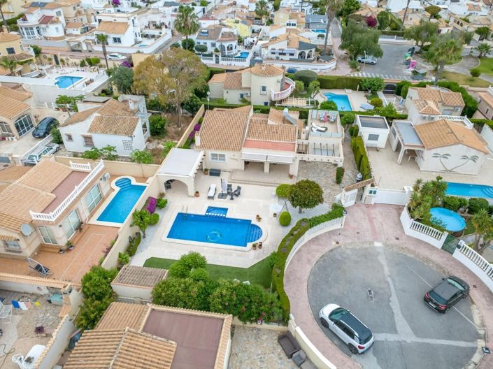 Image No.32-3 Bed Villa for sale