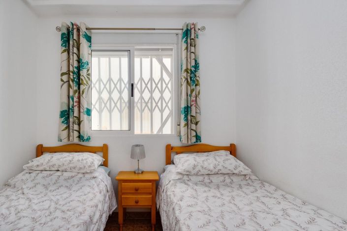 Image No.16-2 Bed Apartment for sale