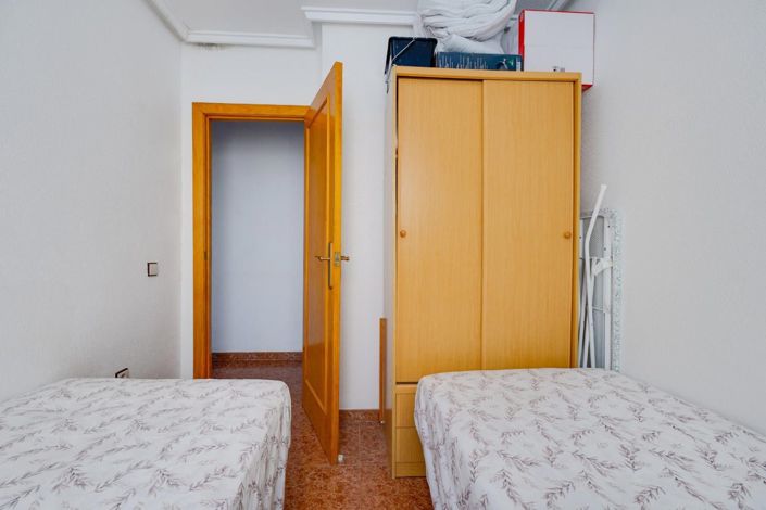 Image No.17-2 Bed Apartment for sale