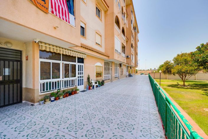 Image No.22-2 Bed Apartment for sale