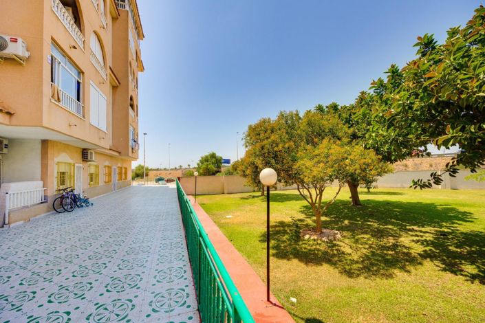 Image No.23-2 Bed Apartment for sale