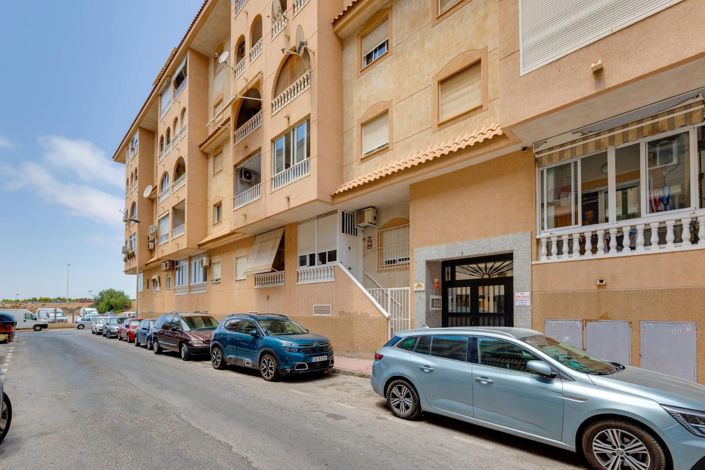 Image No.27-2 Bed Apartment for sale