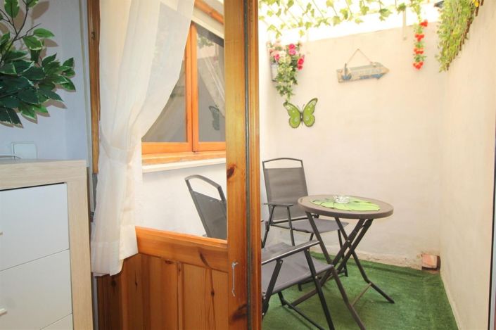Image No.21-2 Bed Apartment for sale