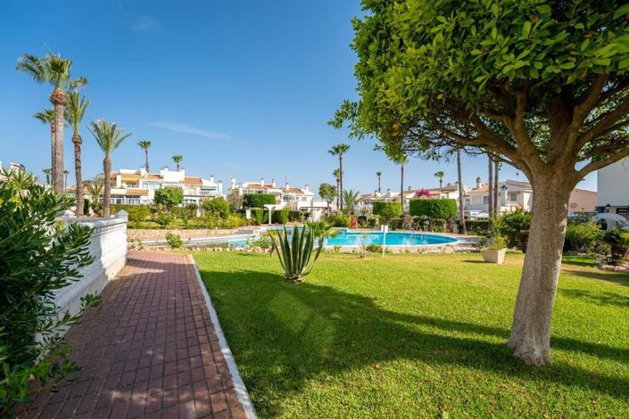 Image No.8-Villa de 2 chambres à vendre à Torrevieja
