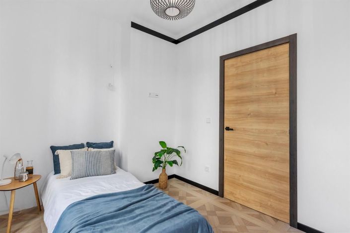 Image No.23-2 Bed Apartment for sale