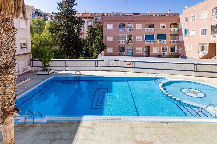Image No.20-2 Bed Apartment for sale