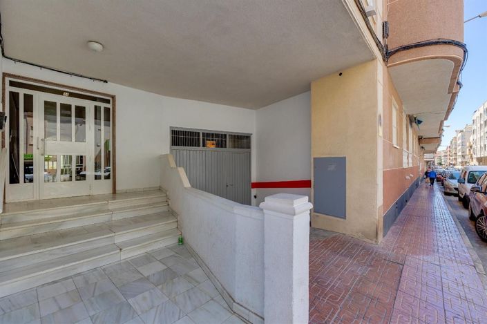 Image No.22-2 Bed Apartment for sale