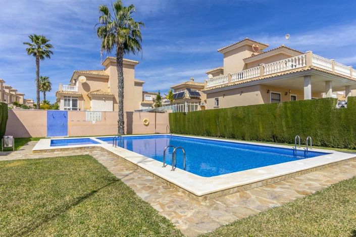 Image No.39-3 Bed Villa for sale