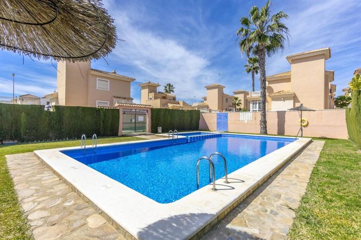 Image No.40-3 Bed Villa for sale