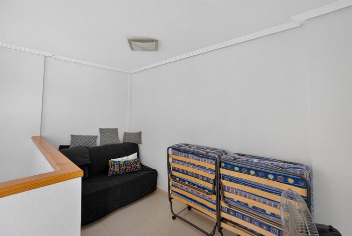 Image No.22-3 Bed House for sale