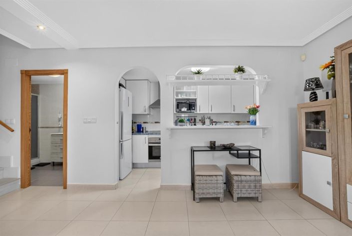 Image No.9-3 Bed House for sale