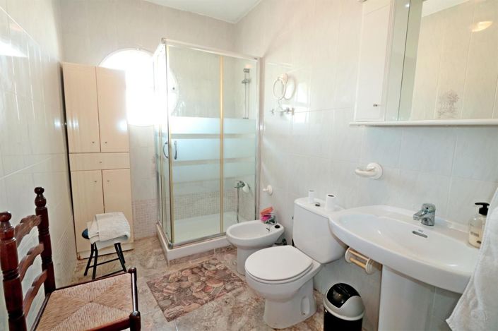 Image No.20-4 Bed Villa for sale