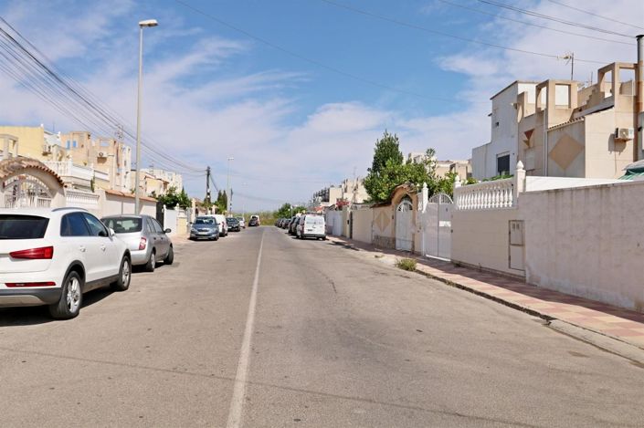Image No.33-4 Bed Villa for sale