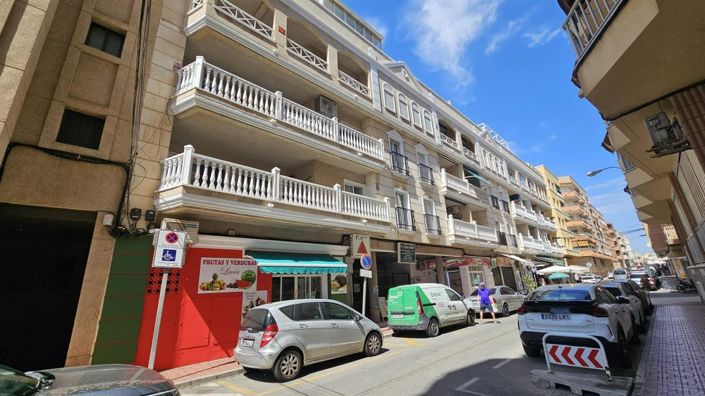Image No.26-2 Bed Apartment for sale
