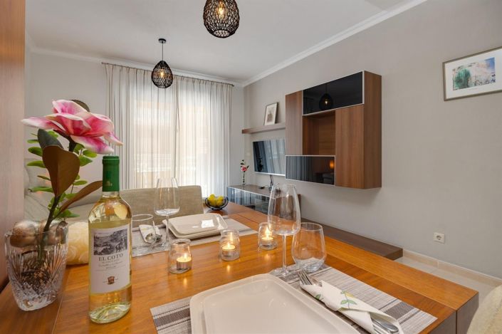 Image No.19-2 Bed Apartment for sale