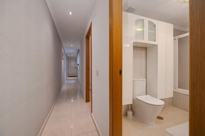 Image No.20-2 Bed Apartment for sale