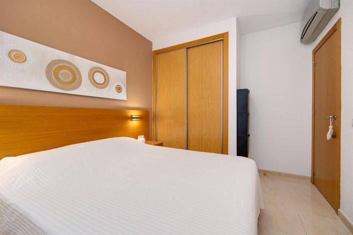 Image No.21-2 Bed Apartment for sale